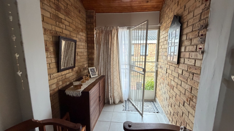 1 Bedroom Property for Sale in Miederpark North West